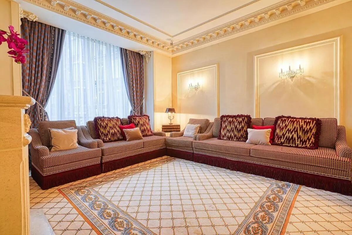 Apartment Napoleon Suite Champs Elysees Paris