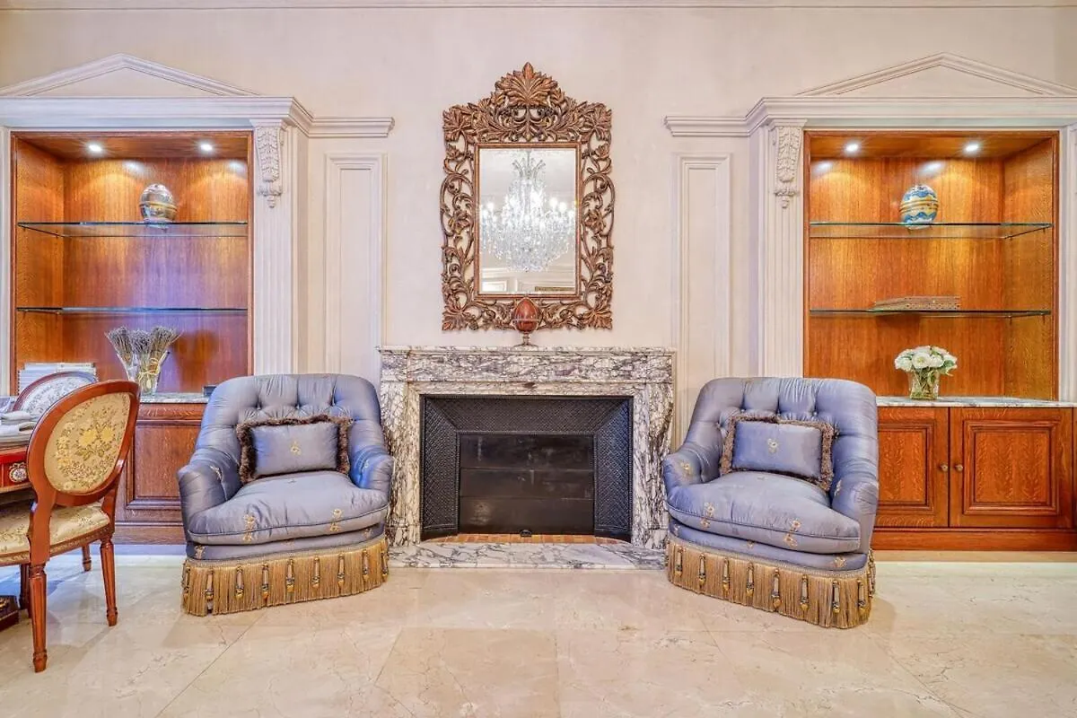 Apartment Napoleon Suite Champs Elysees Paris