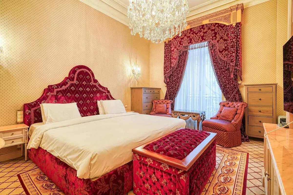 Apartment Napoleon Suite Champs Elysees Paris France